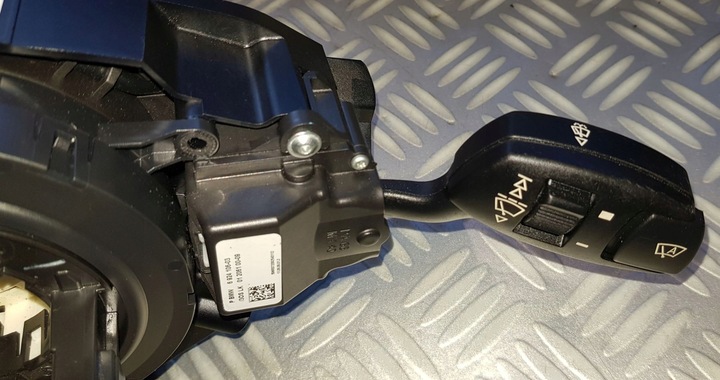 фото №7, Bmw 5 e60 e61 рестайлінг перемикач комбінований стрічка датчик кута повороту 9204508