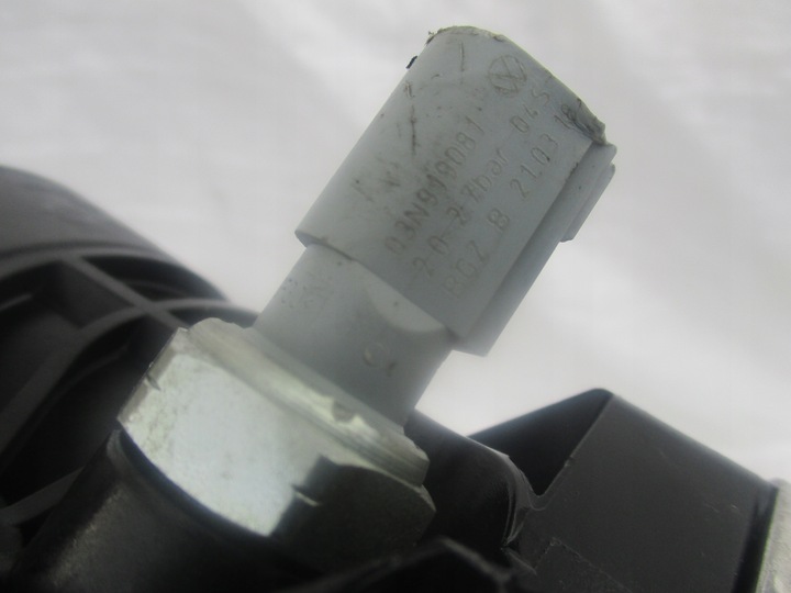 фото №8, Основание фильтра масла audi vw skoda seat 1.6 tdi