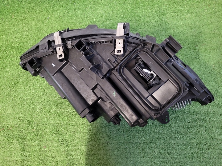 фото №10, Mercedes w246 рестайлинг лампа левая полный led high performance левый a2469066901