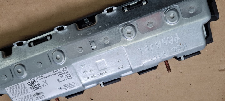 фото №8, A7 4g подушка коленная правая 4g8880842a a6 c7 4g