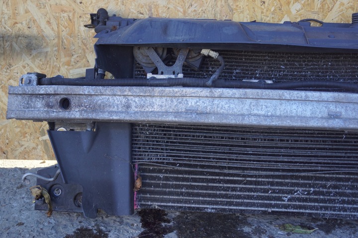 фото №7, Pas переднє радіатор renault megane iii 1.6 b