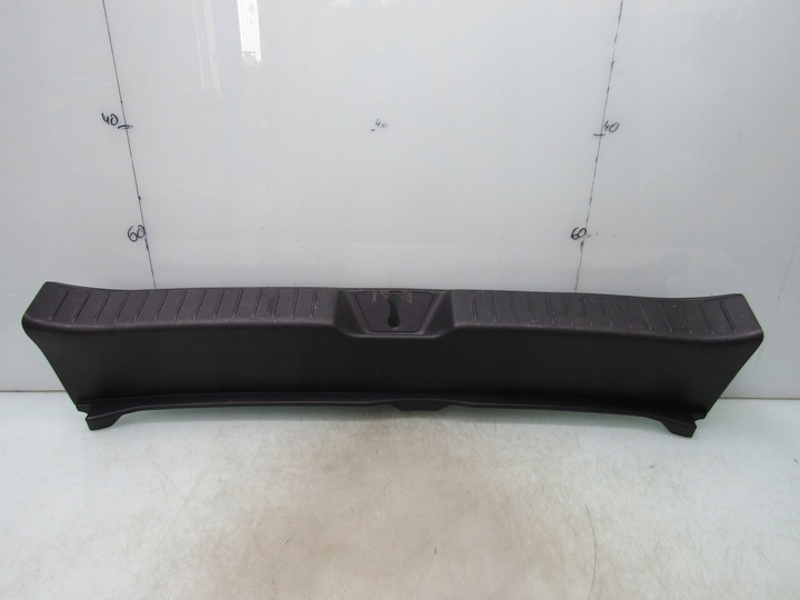 фото №1, Cx-30 21r защита багажника ремня зад заднего накладка пластик dfr5-6889x