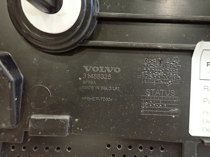 фото №3, Спойлер кришки volvo xc40 2017- 31488325