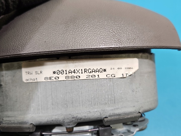 фото №12, Кермо з подушка audi a4 b7 8p0419091bm 04-08
