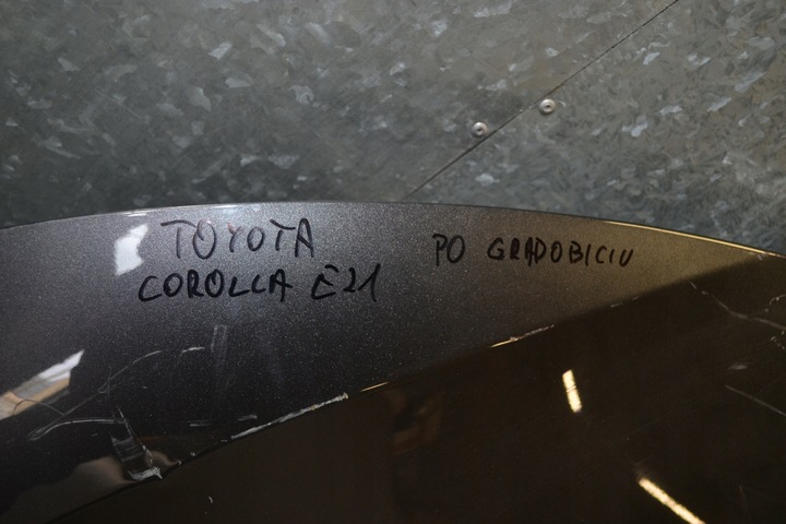 фото №7, Капот крышка двигателя toyota corolla e16 e18 sedan