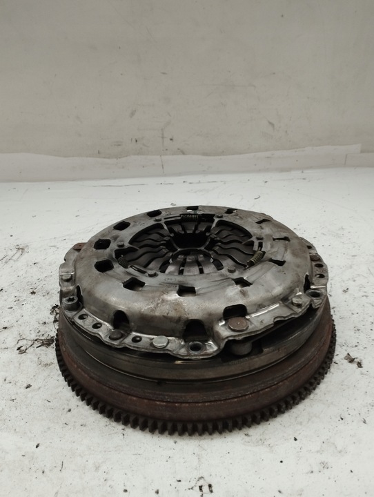 фото №7, Bmw e46 316ti n42b18a зчеплення комплектні двомасовий маховик диск притиск luk