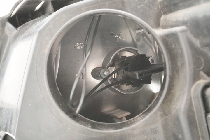 фото №15, Фара передня права vw passat b6 3c0941006q