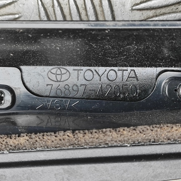 фото №8, Toyota rav 4 v xa50 отделка крышки багажника 2019