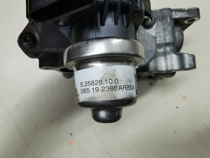 фото №4, Ford mondeo mk5 s-max mk2 рестайлінг 2.0 tdci ecoblue 19-23r.- клапан egr