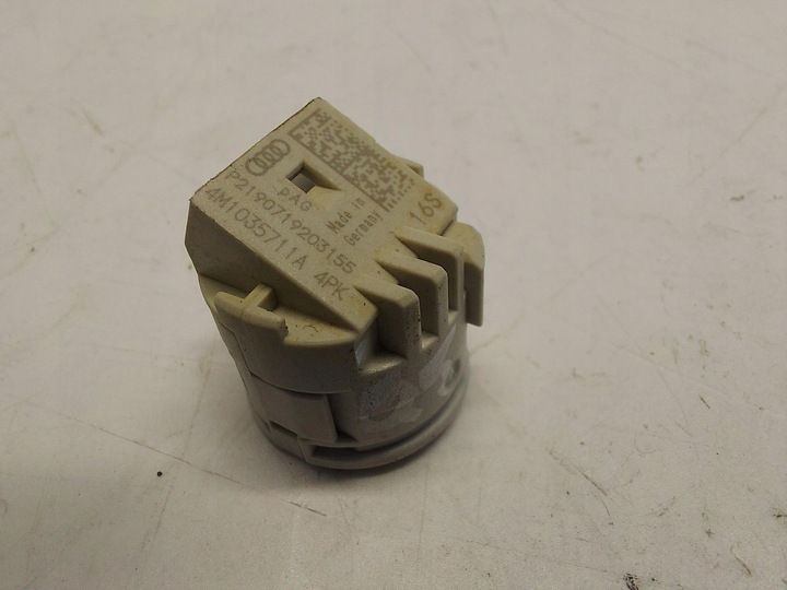 фото №1, Audi q5 80a 45 tfsi микрофон блютуз 4m1035711a