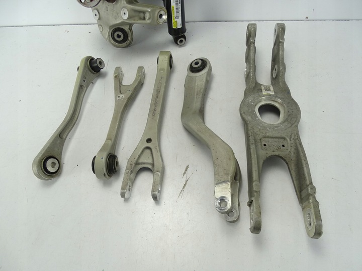 фото №4, Амортизатор поворотна опора mercedes c-klasa w205 amg