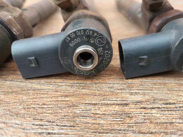 фото №9, Jeep grand cherokee wj 2.7 crd інжектор a6120700087