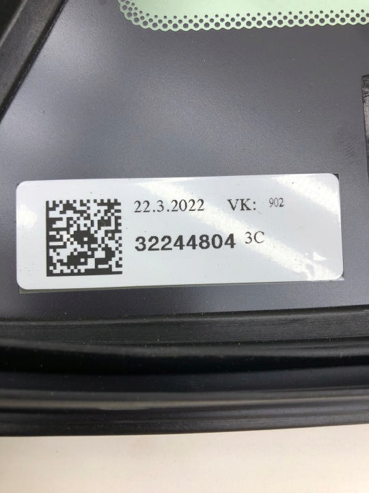 фото №8, Volvo xc40 стекло боковая правое зад 32244804