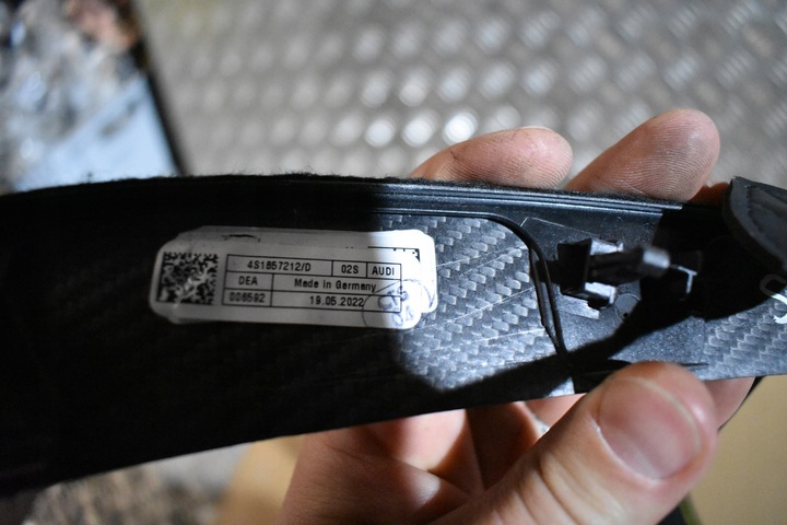 фото №8, Идеальные планки декоры консоли карбон audi r8 1