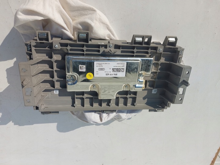 фото №7, Дисплей экран audi q4 e-tron b. хороший