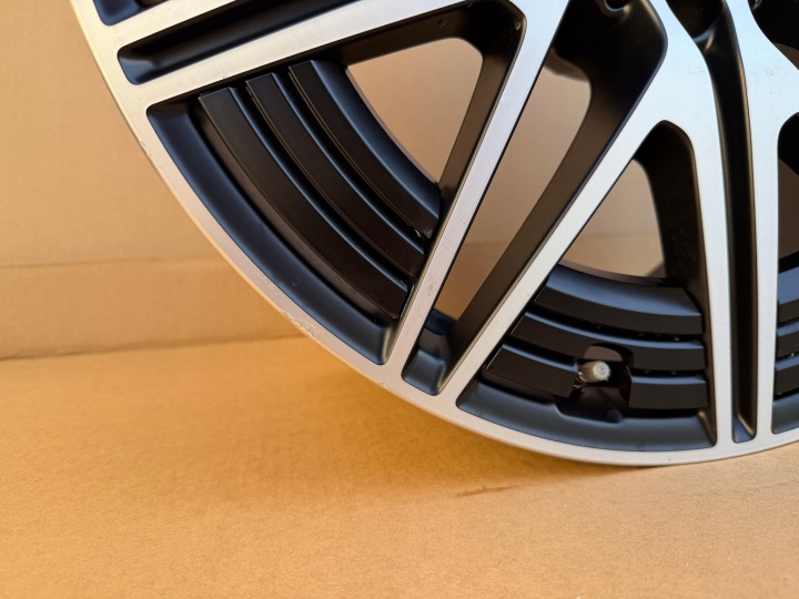 фото №14, Диски алюминий 20 дюймов mercedes benz c43 amg w206 a2064012600 a2064013000
