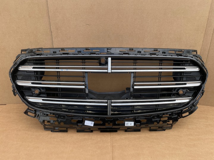 фото №1, Mercedes w214 e класс решётка радиатора решётка новая оригинал a2148804801 a2148806001