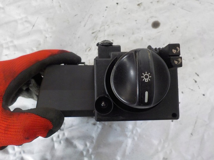 фото №1, Mercedes w210 2.0d переключатель света