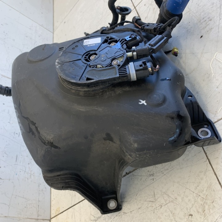 фото №10, Насос топлива adblue бак комплект vw passat b8 3g 2.0 tdi 15r