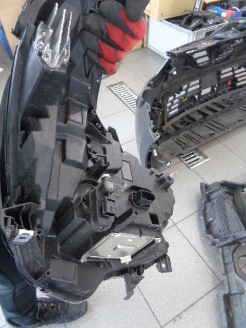 фото №10, Бампер капот крыло лампа renault clio v 1.5 dci цвет tekpn