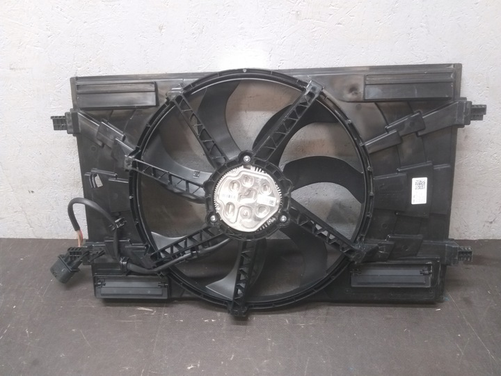 фото №1, Вентилятор радиатор vw golf vii 7 5q0121205bb