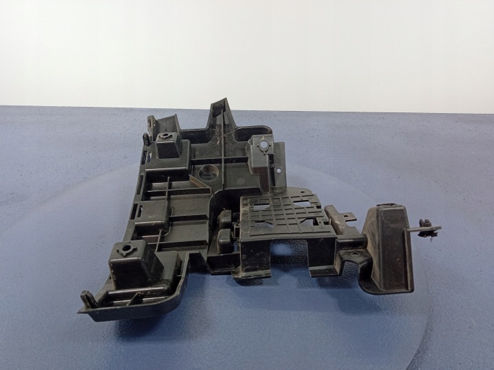 фото №6, Volvo s60 ii кронштейн  бампера правое зад 31323838