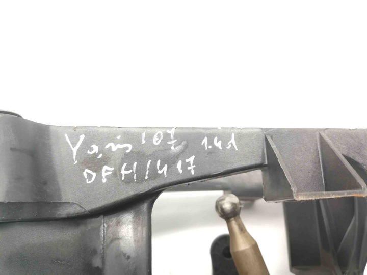 фото №8, Механизм изменения коробки передач toyota yaris _p9_ 335300d0400 1.4l дизель 66kw
