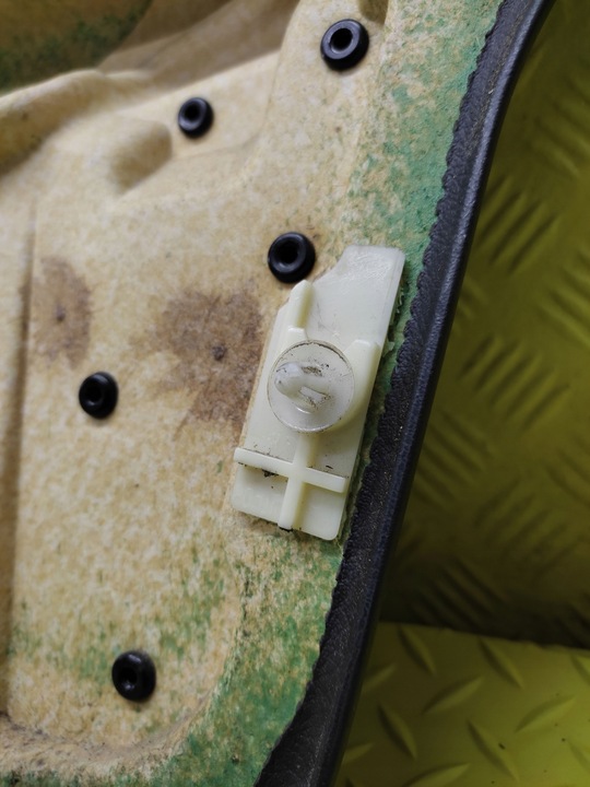 фото №8, Mercedes c220 універсал оббивка двері лівий перед