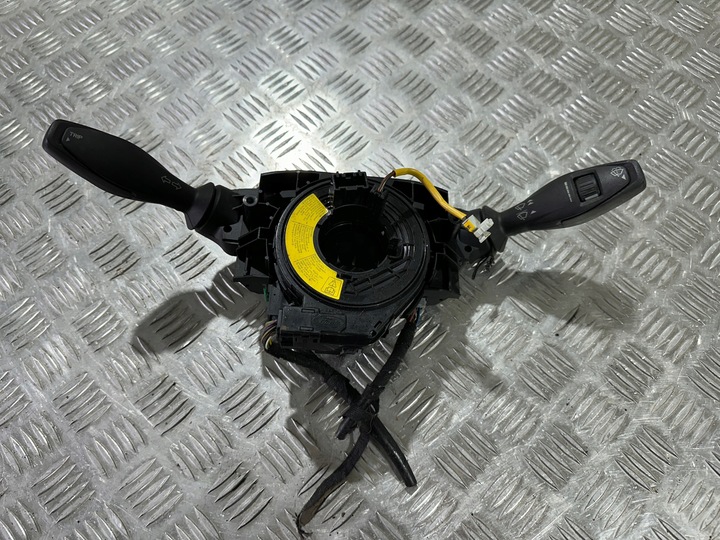 фото №1, Ford fiesta mk7 переключатели лента 8a6t-13n064-bd