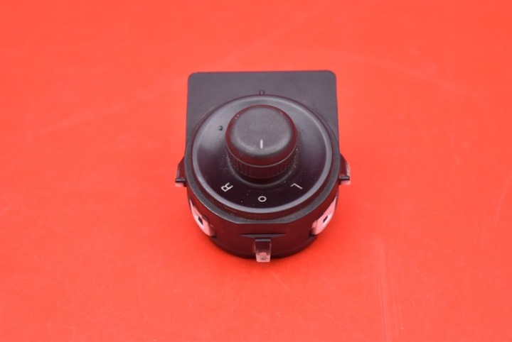 фото №6, Панель регулювання дзеркал 13272182 chevrolet cruze 1 i 09-12