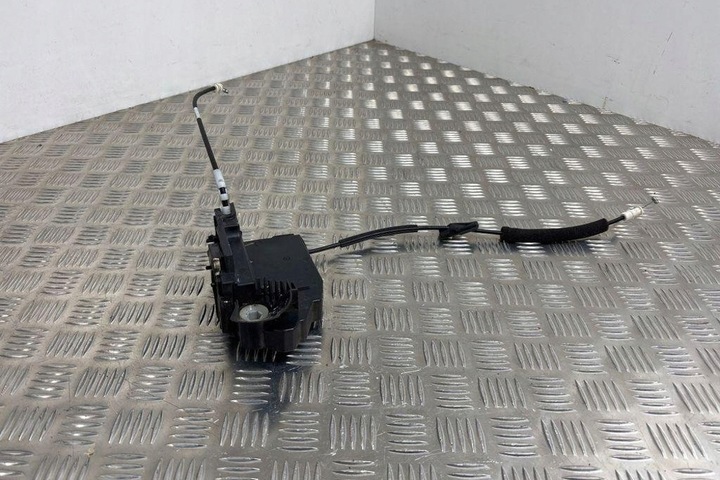 фото №7, Замок левых передних дверь peugeot 308 ii 9810309480 1.2l бензин 2015