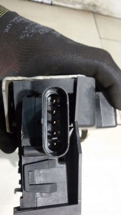 фото №8, Замок дверь правая перед mercedes ml w163 5 pin a1637203235