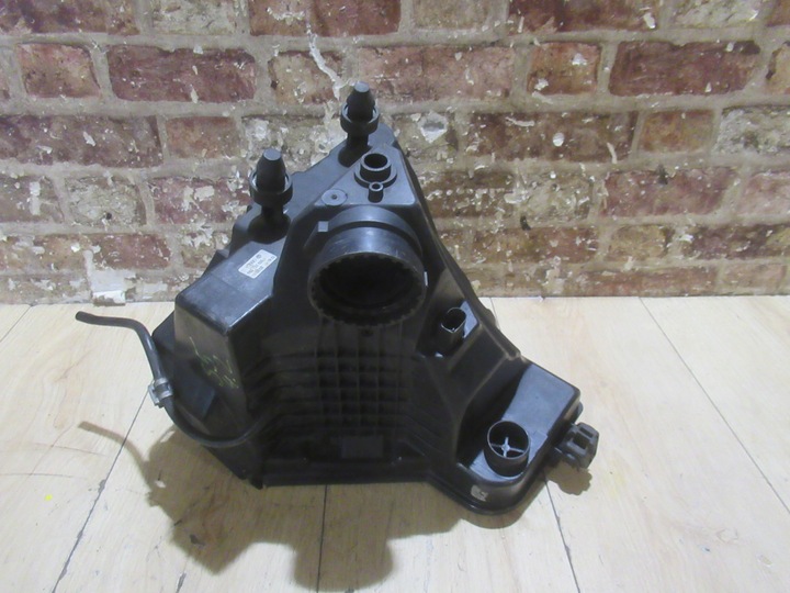 фото №5, Корпус фільтра повітря 8k0133835 audi s5 8t 4.2 fsi 2008 рік