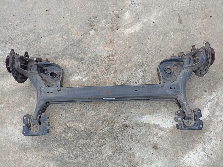 фото №9, Mercedes w177 a-klasa ось балка подвешивание задние зад поворотный кулак