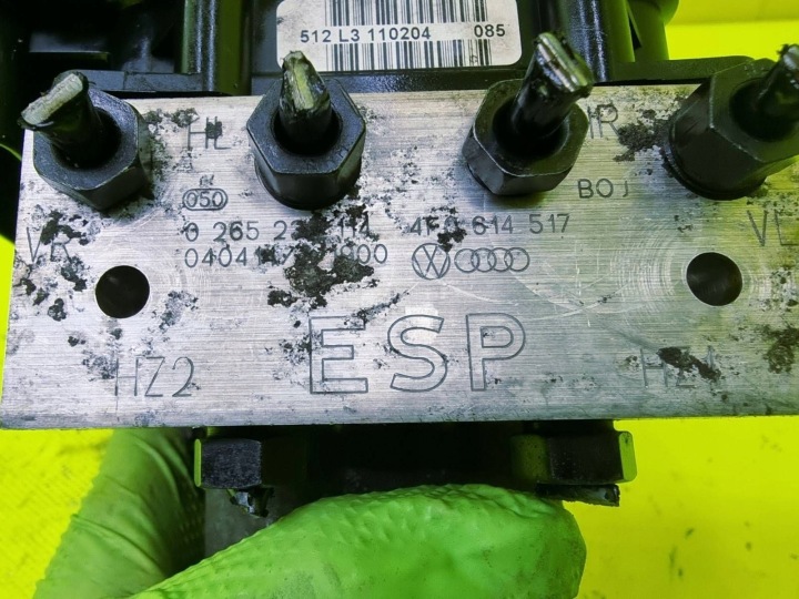 фото №12, Главный тормозной цилиндр модуль управления abs esp audi a6 c6 4f0910517d