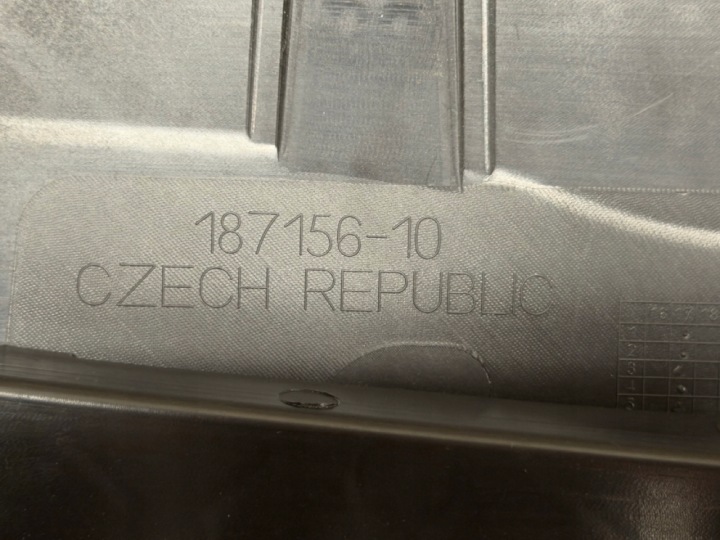 фото №12, Bmw 6 g32 żeluzja руль воздуха перед передняя