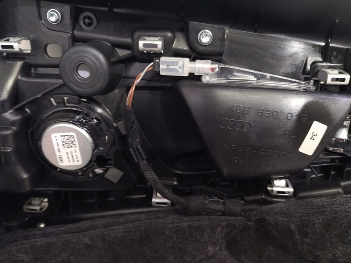 фото №9, 4g8867305 оббивка боковина двері лівий зад audi a7