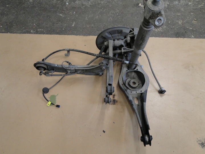 фото №6, Ступиця поворотна опора праві зад kia ceed iii i30 hb