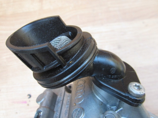 фото №7, Vw golf viii r audi a4 a5 a6 q5 s3 2.0 tfsi насос масла 06h115105ge маслоприймач