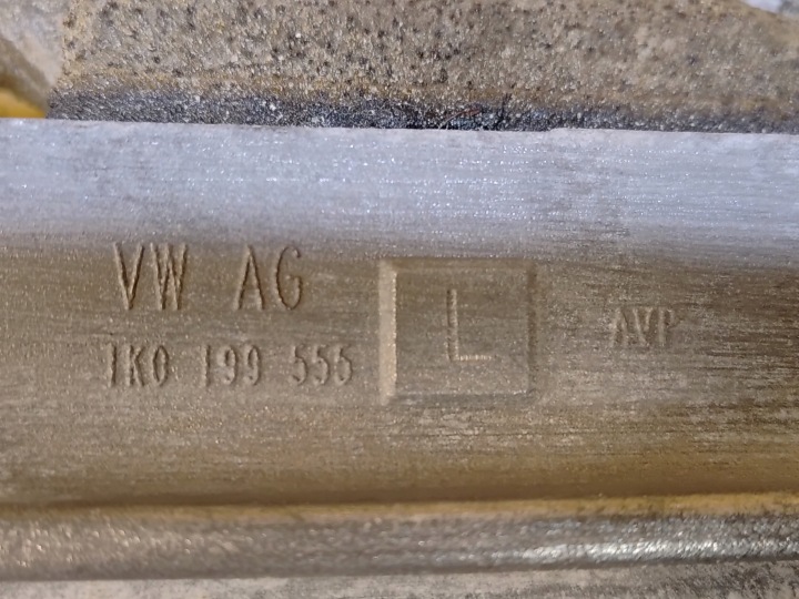 фото №6, Octavia ii 1.6 mpi подушка коробки 1k0199555l