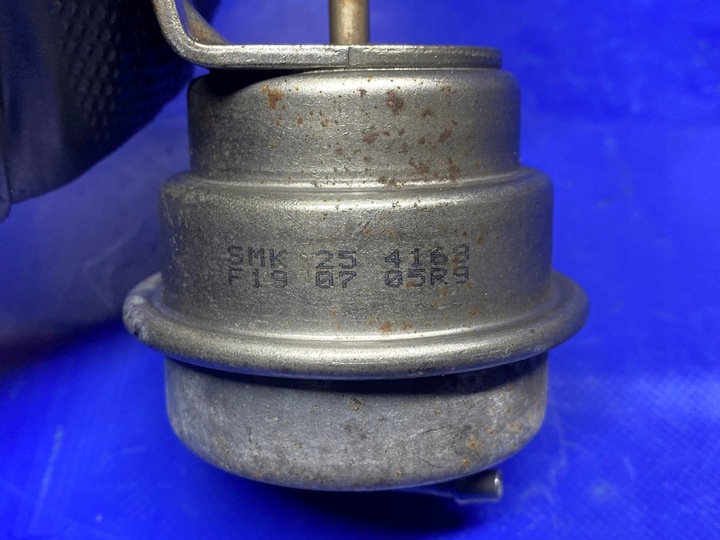 фото №10, Актуатор турбонаддува турбины a4 b7 a6 c6 vw skoda seat 2.0 tfsi bgb 06d145701f