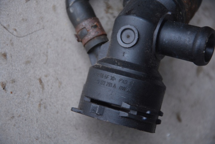 фото №9, Штуцер шланг шланг воды audi a3 8p vw golf passat b6 eos 2.0 fsi