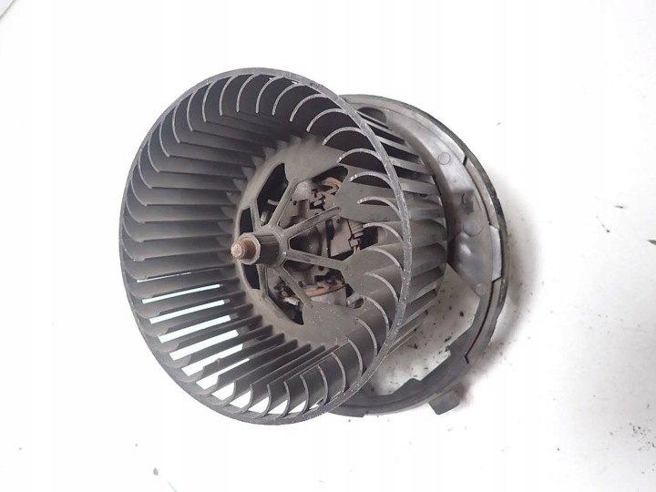 фото №11, Подача воздуха воздуховод vw passat b6 3c1820015j