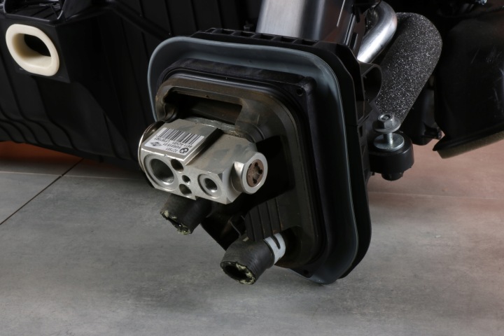 фото №12, Bmw g14 g15 840dx 840i 840ix m850ix m8 f91 f92 обігрівач подання повітря  європа