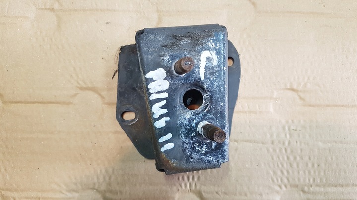 фото №1, Toyota prius i 01-03 зона правая балка задней