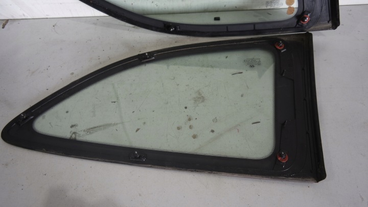 фото №5, Скло кузова задня hyundai i20 i 3d