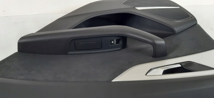 фото №8, Audi q8 боковина дверь правые зад 4m8.867.318