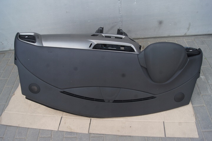 фото №7, Панель раздаточная подушка пассажира citroen c3 ii