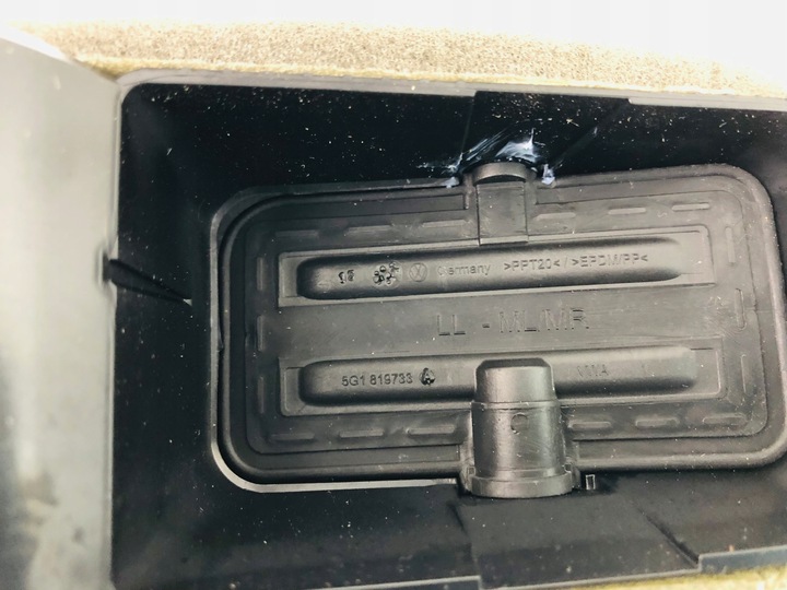 фото №11, Vw golf vii рамка dekor радио решётка воздуховод 5g1819728 5g1819743