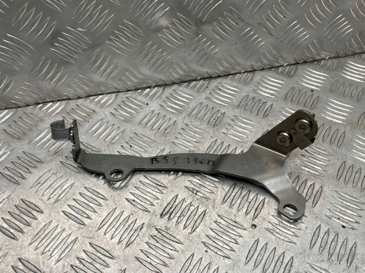 фото №6, Bmw (oem) 9468575 1' g20 кронштейн крепление держатель катализатора
